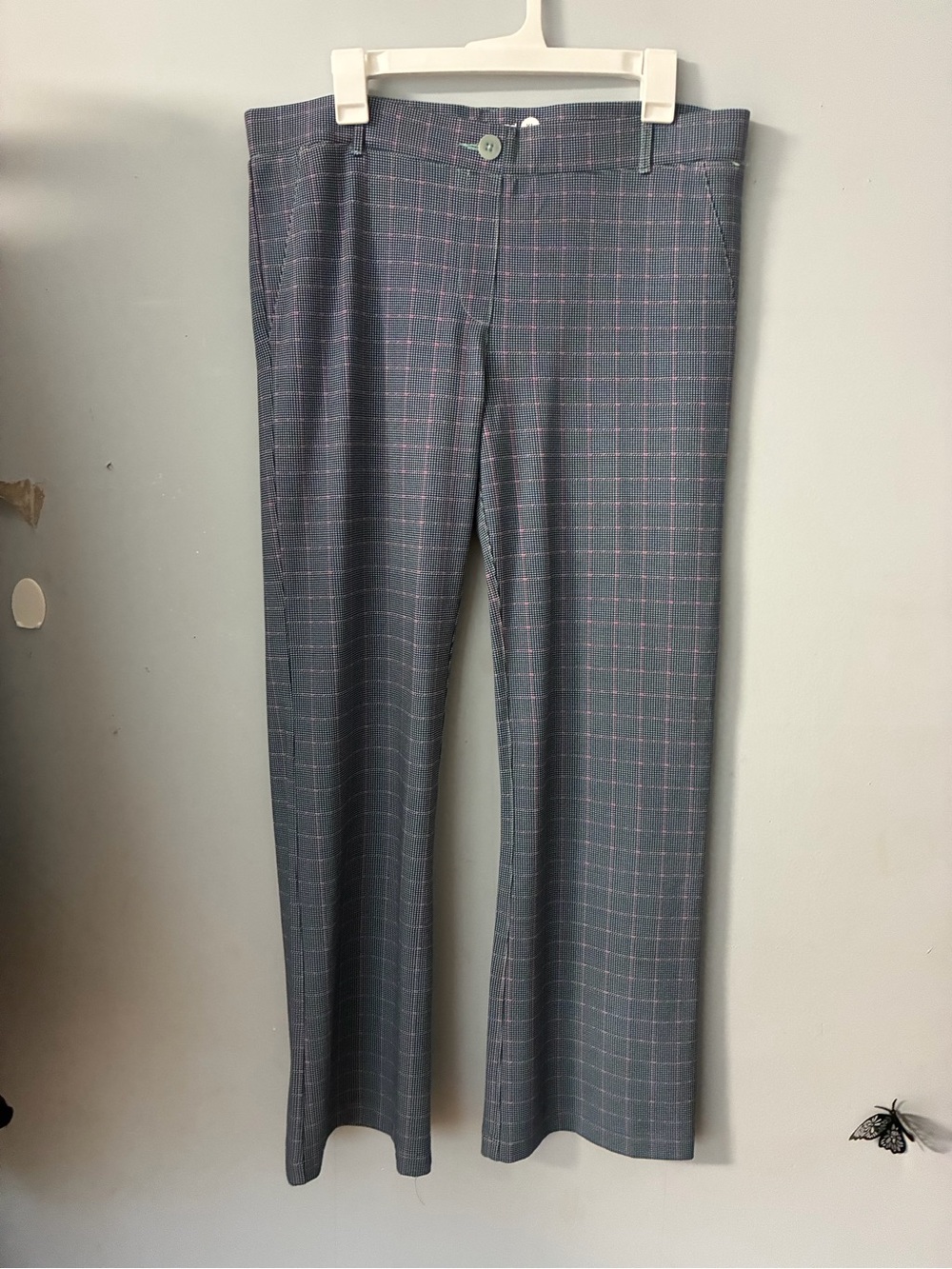 Betabrand Gray Straight-Leg Pants with Pink Windowpane